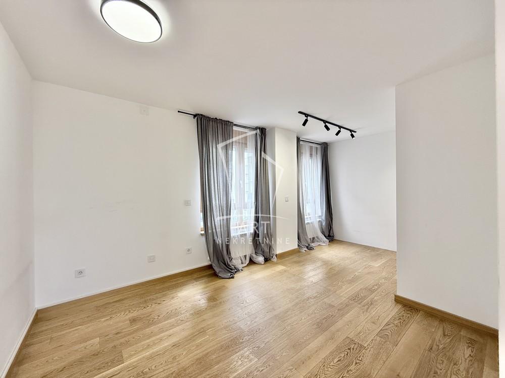 Stan na prodaju u Beogradu, Novi Beograd, 133m2, cena 535000 evra