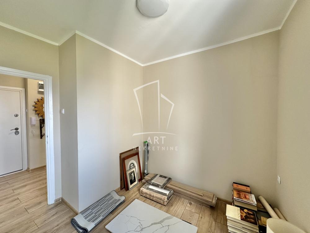 Stan na prodaju u Beogradu, Čukarica, jednoiposoban, 50m2, cena 132000 evra
