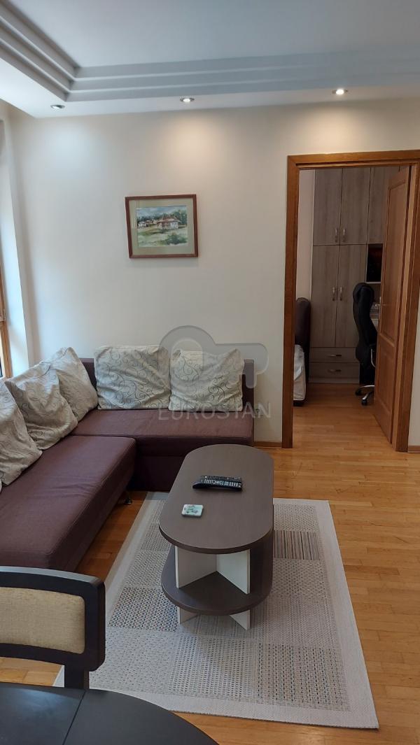 Stan na prodaju u Beogradu, Vračar (Hram), dvosoban, 39m2, cena 189600 evra