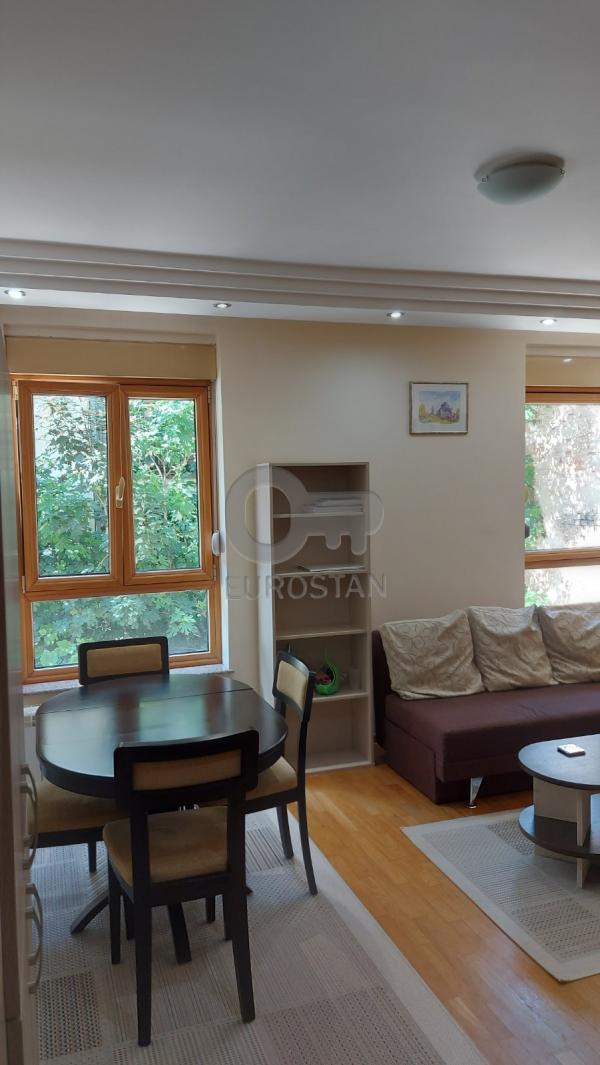 Stan na prodaju u Beogradu, Vračar (Hram), dvosoban, 39m2, cena 189600 evra
