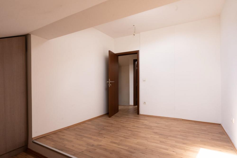 Stan na prodaju u Beogradu, Karaburma, cetvorosoban, 101m2, cena 250000 evra
