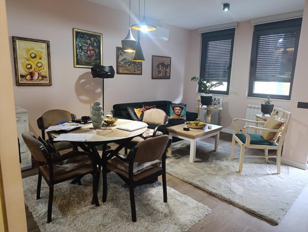 Stan na prodaju u Beogradu, Zemun, dvosoban, 49m2, cena 159250 evra