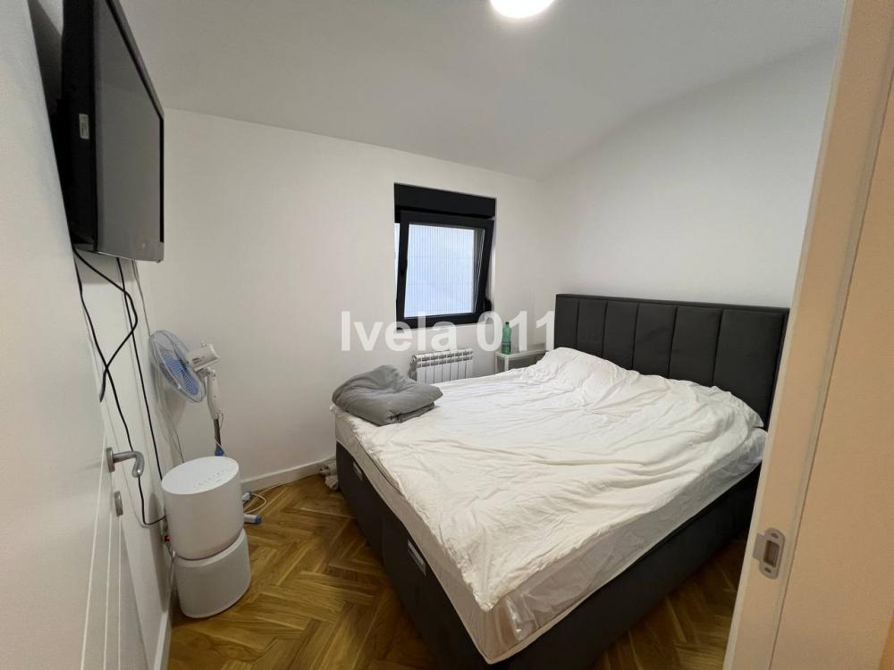 Stan na prodaju u Beogradu, Vojvode Stepe, dvoiposoban, 60m2, cena 182000 evra
