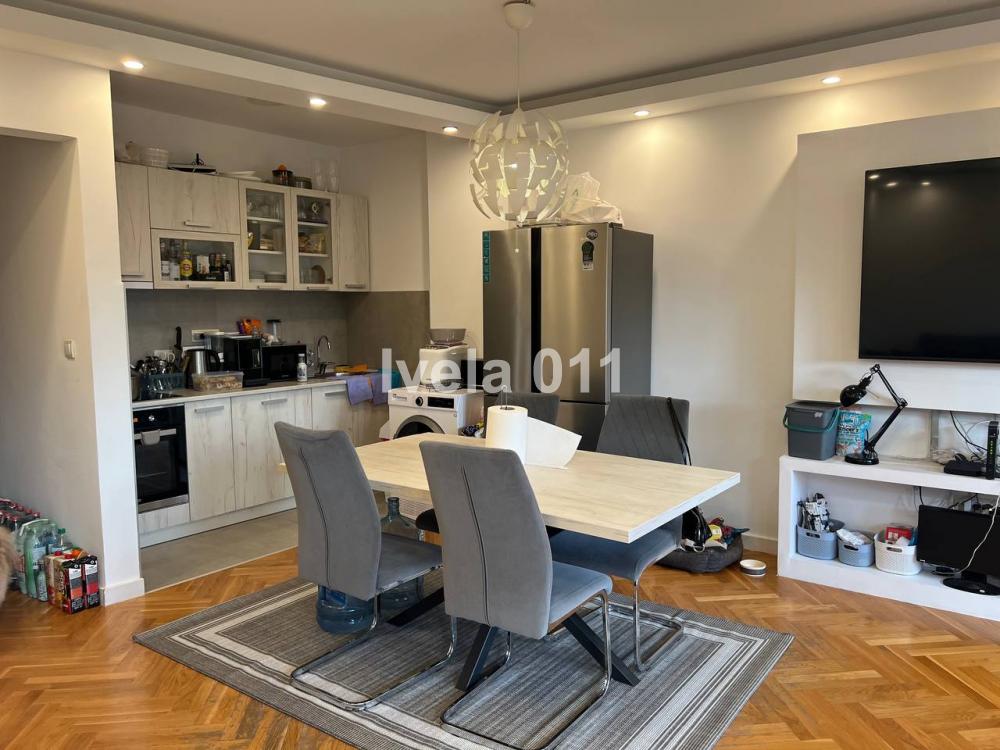 Stan na prodaju u Beogradu, Vojvode Stepe, dvoiposoban, 60m2, cena 182000 evra