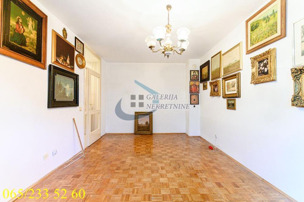 Stan na prodaju u Beogradu, Novi Beograd, dvosoban, 50m2, cena 175000 evra