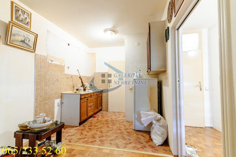 Stan na prodaju u Beogradu, Novi Beograd, dvosoban, 50m2, cena 175000 evra