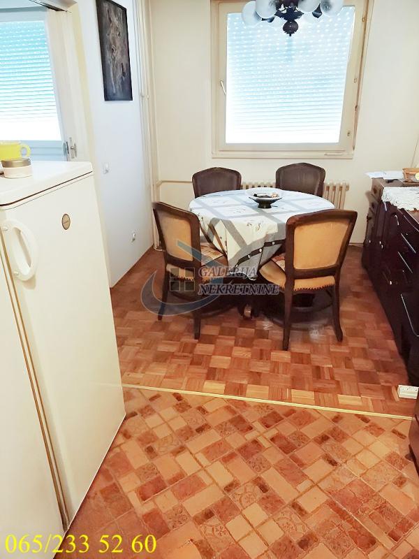 Stan na prodaju u Beogradu, Novi Beograd, dvosoban, 50m2, cena 175000 evra