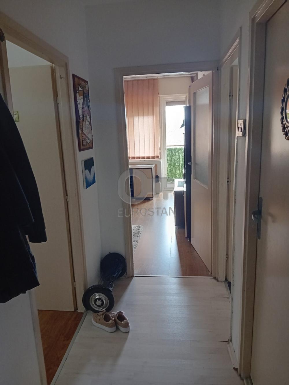 Stan na prodaju u Beogradu, Rakovica, jednoiposoban, 44m2, cena 115000 evra