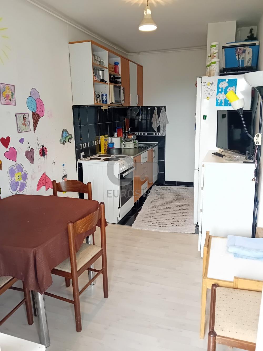 Stan na prodaju u Beogradu, Rakovica, jednoiposoban, 44m2, cena 115000 evra