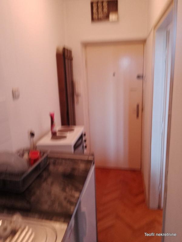 Stan na prodaju u Beogradu, Karaburma, jednosoban, 25m2, cena 67000 evra