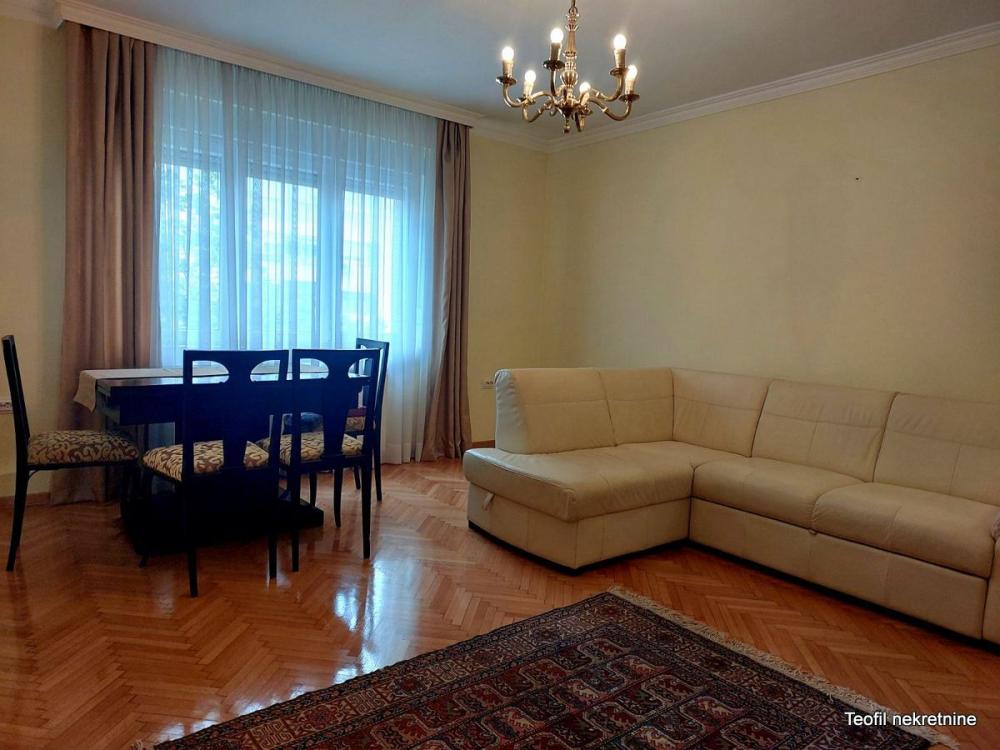 Stan na prodaju u Beogradu, Botanička bašta, trosoban, 82m2, cena 290000 evra