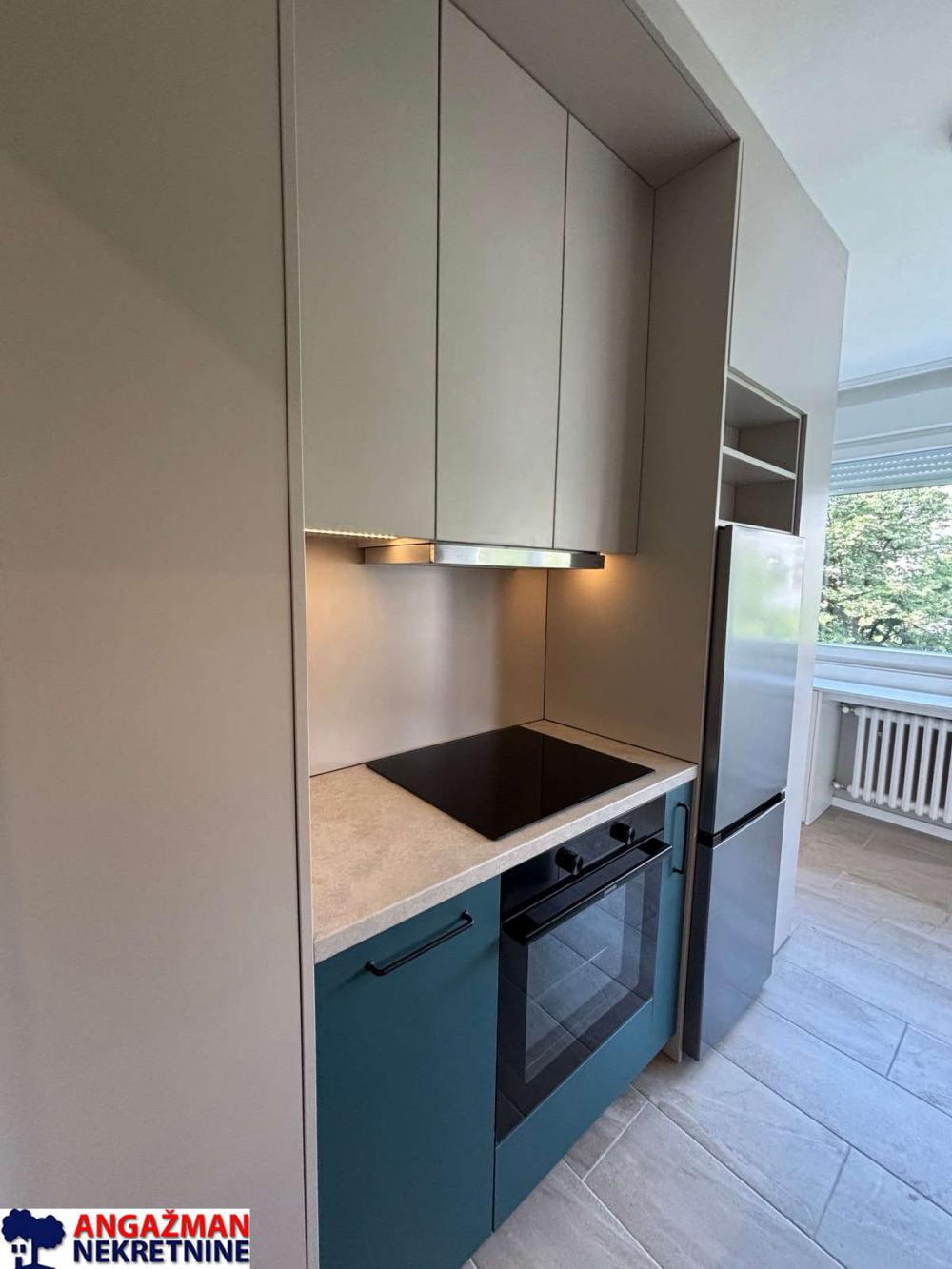 Stan na prodaju u Beogradu, Konjarnik, dvosoban, 67m2, cena 227000 evra