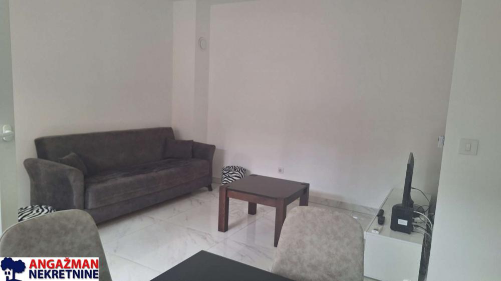 Stan na prodaju u Beogradu, Gornji grad, jednoiposoban, 45m2, cena 160000 evra