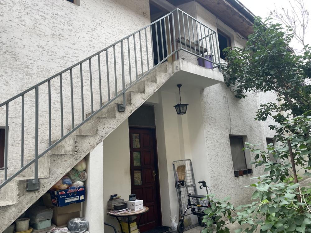 Stan na prodaju u Beogradu, Crveni Krst, dvosoban, 70m2, cena 156000 evra