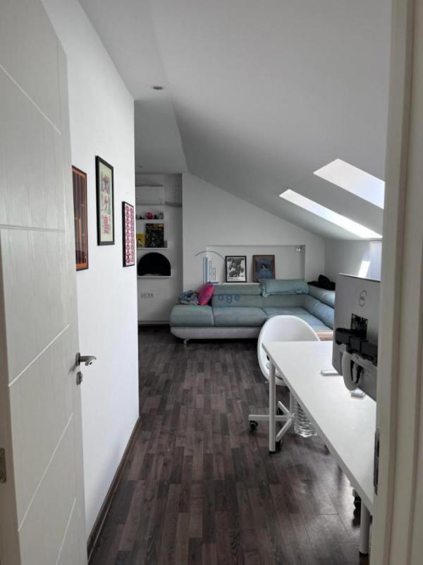 Stan na prodaju u Beogradu, Novi Beograd blok 32 (Crkva Sv. Dimitrija), dvosoban, 70m2, cena 183300 evra