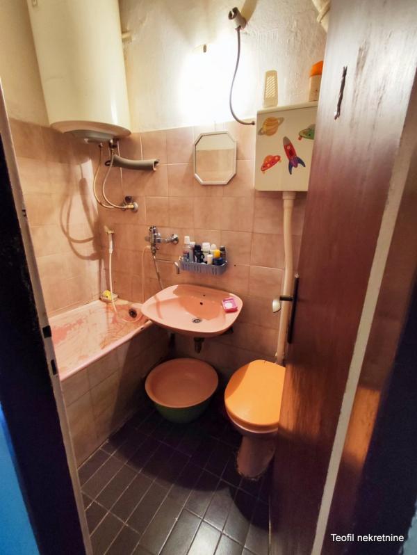 Stan na prodaju u Beogradu, Kotež, dvosoban, 48m2, cena 77000 evra