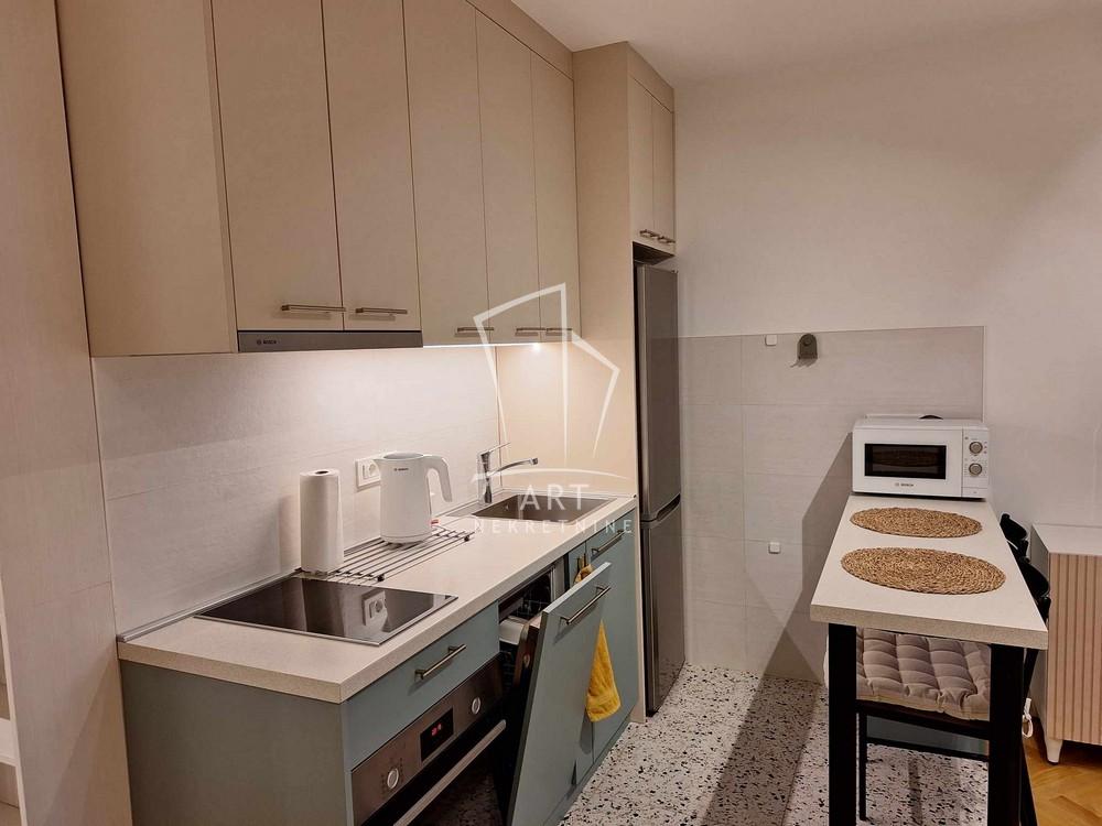 Stan na prodaju u Beogradu, Zvezdara, jednosoban, 30m2, cena 155000 evra