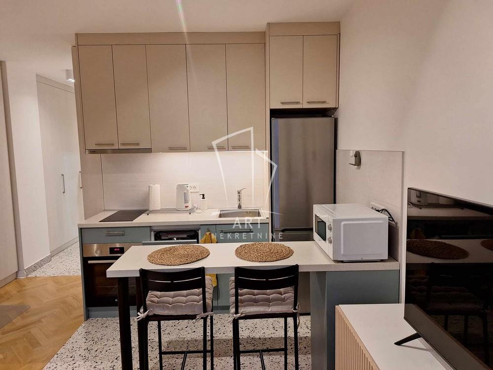 Stan na prodaju u Beogradu, Zvezdara, jednosoban, 30m2, cena 155000 evra