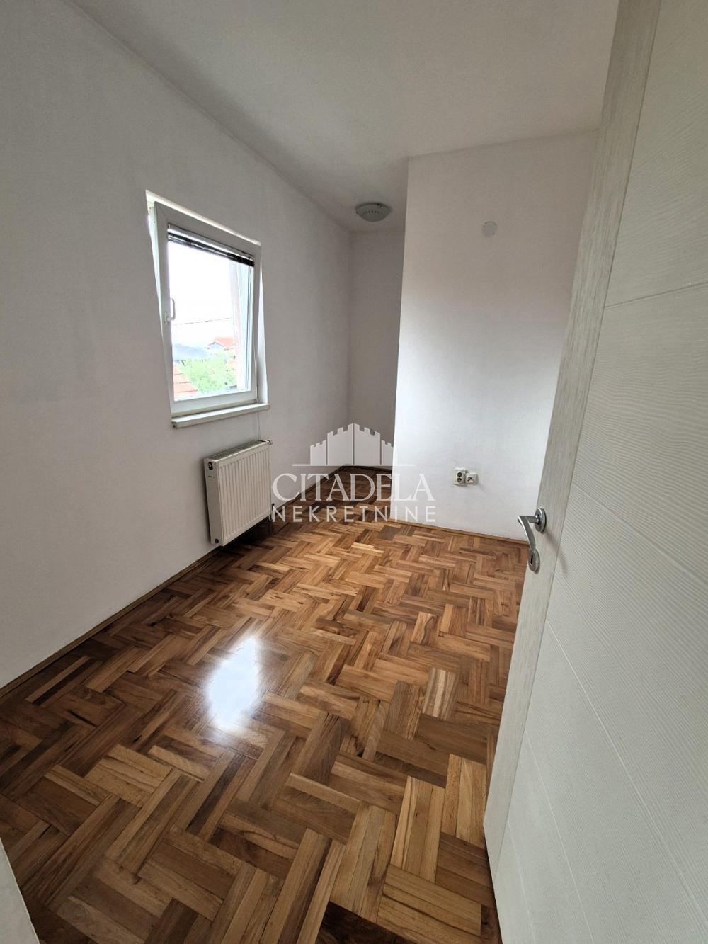 Stan na prodaju u Beogradu, Čukarica, dvoiposoban, 51m2, cena 120000 evra