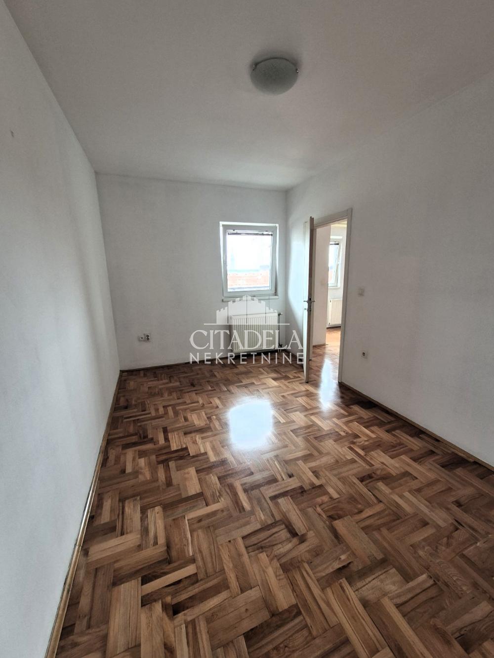 Stan na prodaju u Beogradu, Čukarica, dvoiposoban, 51m2, cena 120000 evra