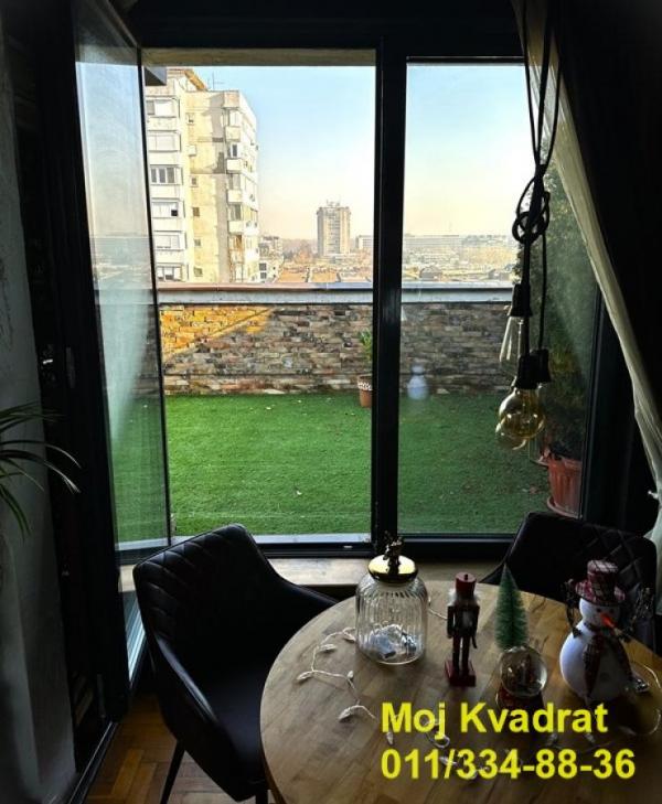 Stan na prodaju u Beogradu, Novi Beograd blok 2, jednoiposoban, 98m2, cena 143000 evra