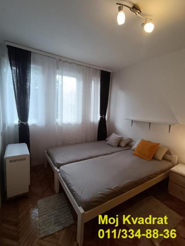 Stan na prodaju u Beogradu, Karaburma, dvosoban, 57m2, cena 140500 evra