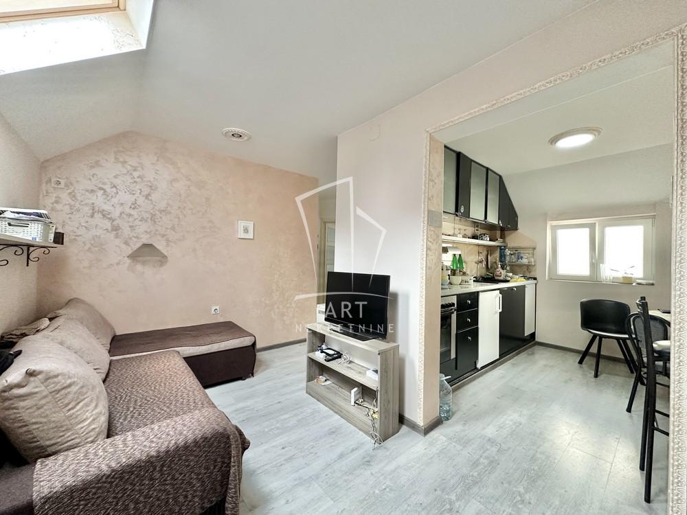 Stan na prodaju u Beogradu, Vračar (Hram), jednoiposoban, 33m2, cena 155000 evra