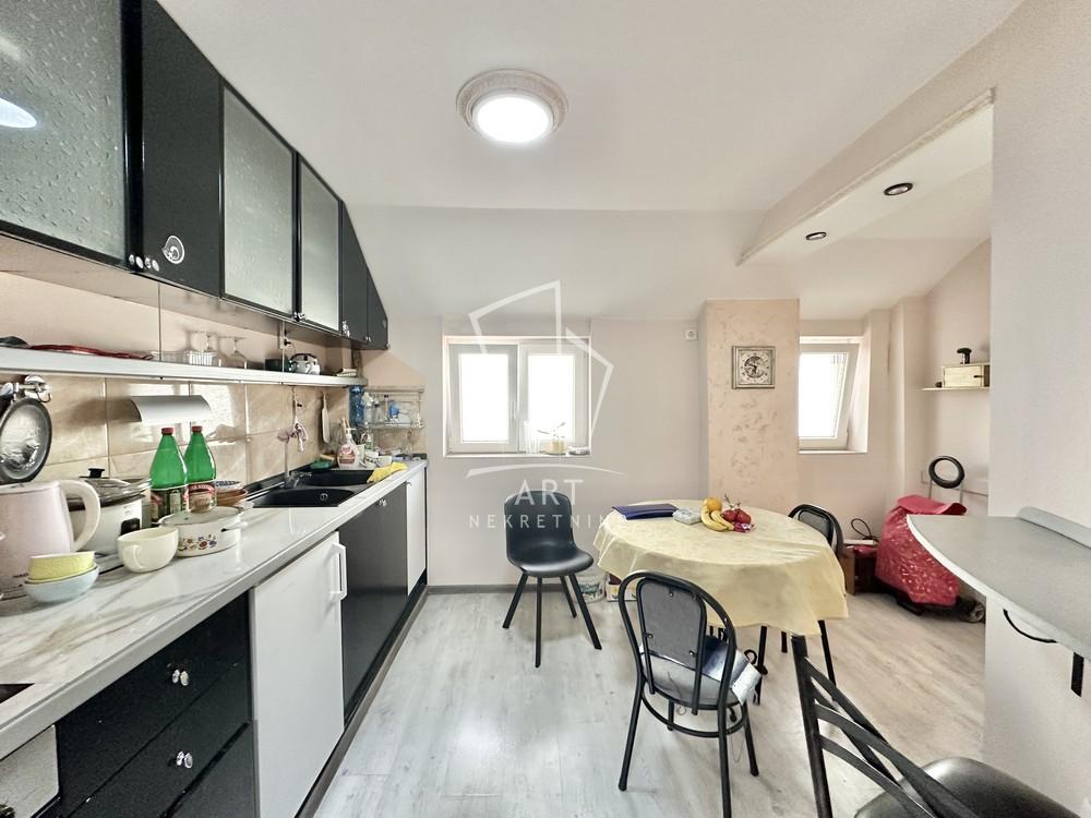 Stan na prodaju u Beogradu, Vračar (Hram), jednoiposoban, 33m2, cena 155000 evra