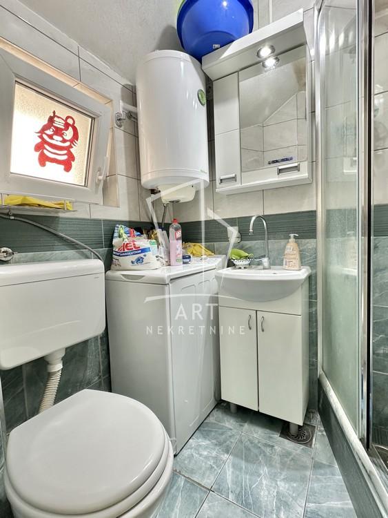 Stan na prodaju u Beogradu, Vračar (Hram), jednoiposoban, 33m2, cena 155000 evra