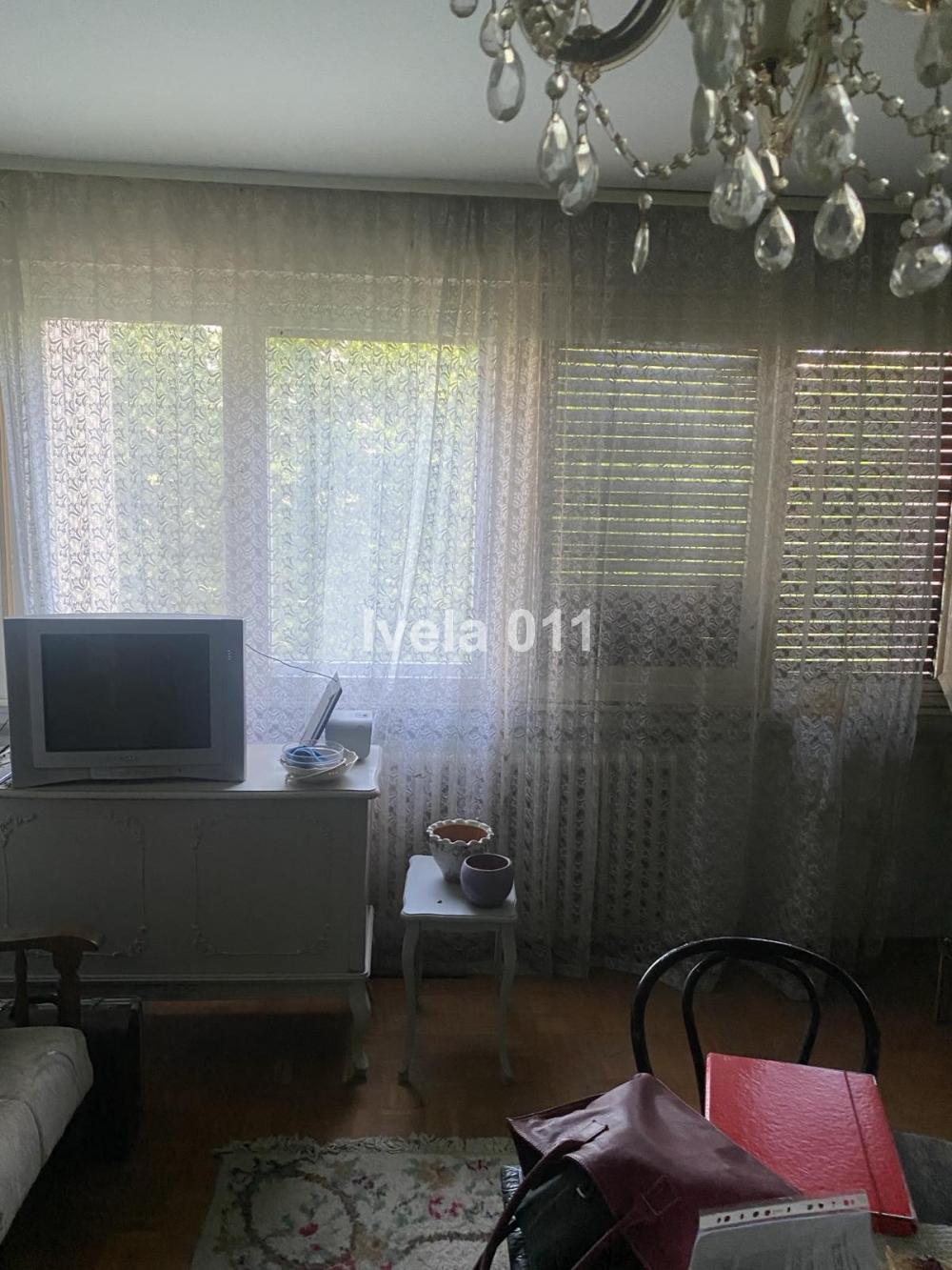 Stan na prodaju u Beogradu, Braće Jerković, troiposoban, 97m2, cena 240000 evra