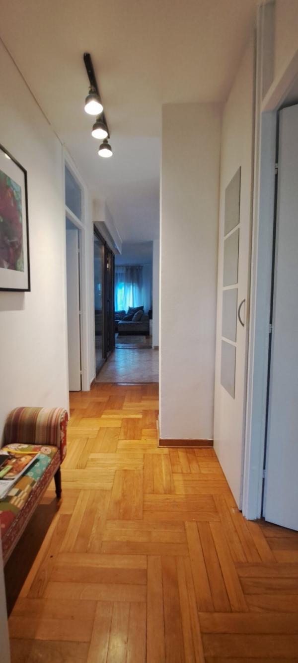 Stan na prodaju u Beogradu, Cerak vinogradi, troiposoban, 95m2, cena 268000 evra