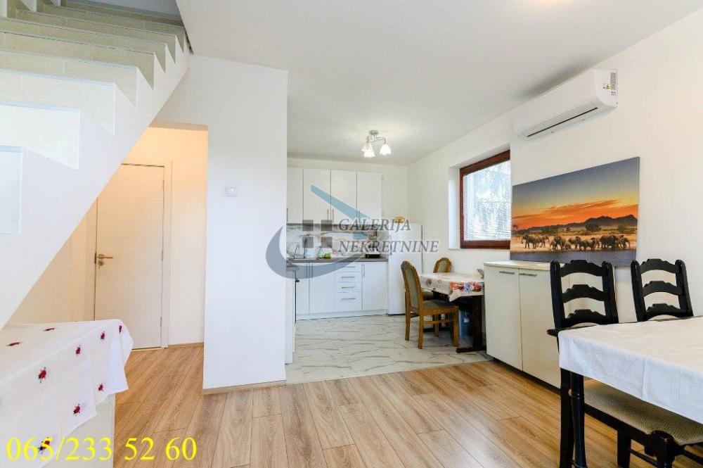 Stan na prodaju u Beogradu, Cerak, 120m2, cena 275000 evra