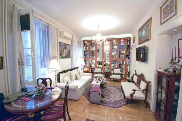 Stan na prodaju u Beogradu, Knez Mihailova, dvosoban, 47m2, cena 285000 evra