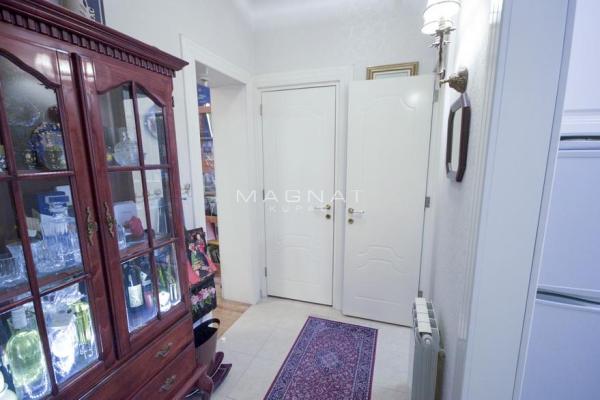 Stan na prodaju u Beogradu, Knez Mihailova, dvosoban, 47m2, cena 285000 evra