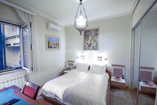 Stan na prodaju u Beogradu, Knez Mihailova, dvosoban, 47m2, cena 285000 evra