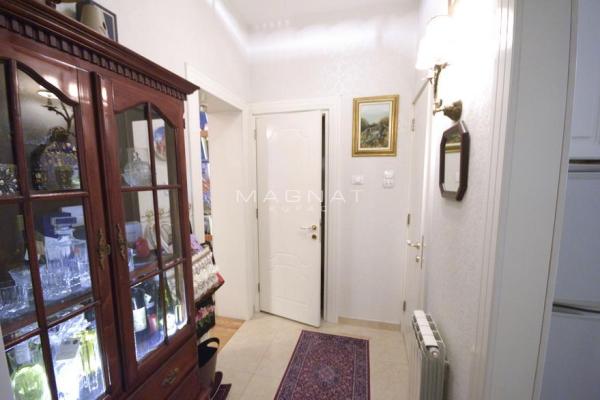 Stan na prodaju u Beogradu, Knez Mihailova, dvosoban, 47m2, cena 285000 evra