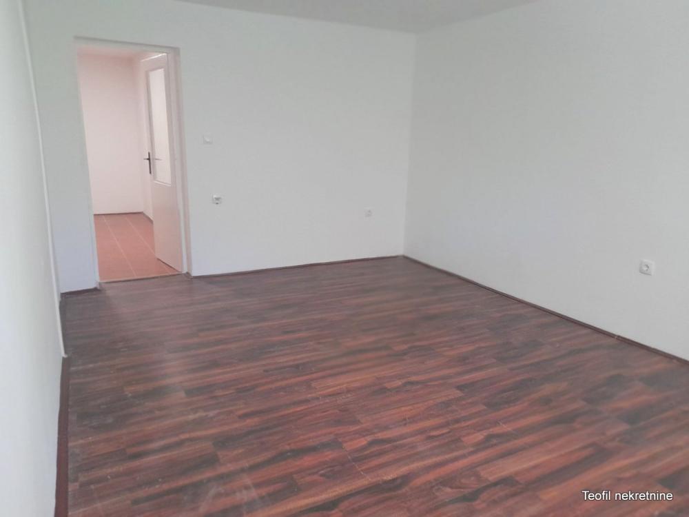 Stan na prodaju u Beogradu, Zemun polje, jednosoban, 28m2, cena 53900 evra