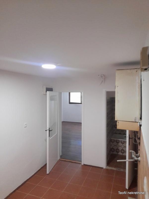 Stan na prodaju u Beogradu, Zemun polje, jednosoban, 28m2, cena 53900 evra