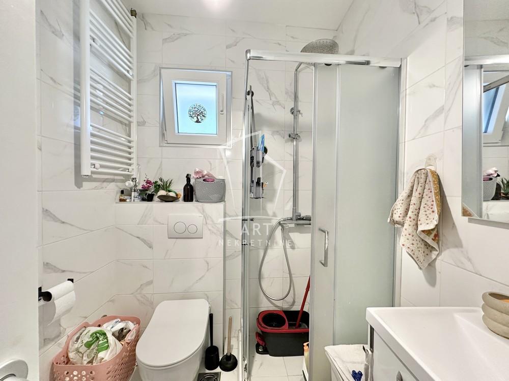 Stan na prodaju u Beogradu, Pašino brdo, dvoiposoban, 50m2, cena 187700 evra