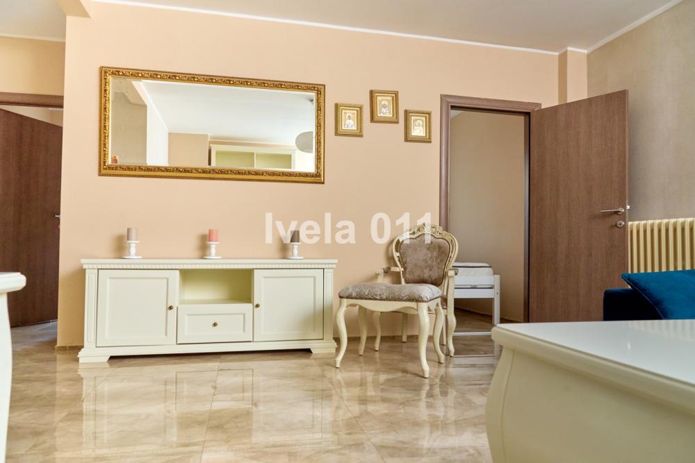 Stan na prodaju u Beogradu, Stari grad, dvoiposoban, 52m2, cena 235000 evra