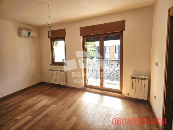Stan na prodaju u Beogradu, Voždovac, trosoban, 69m2, cena 230000 evra
