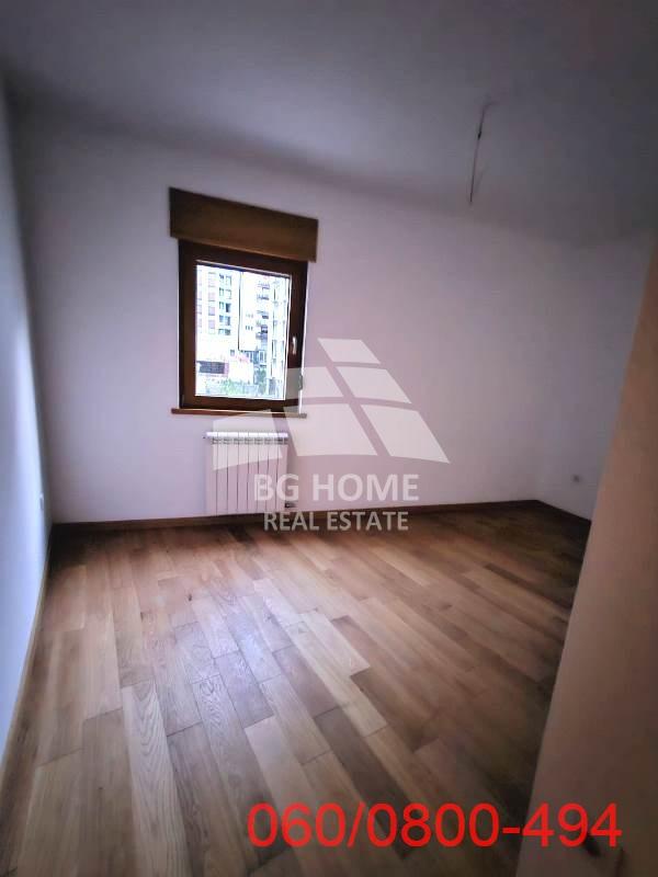 Stan na prodaju u Beogradu, Voždovac, trosoban, 69m2, cena 230000 evra