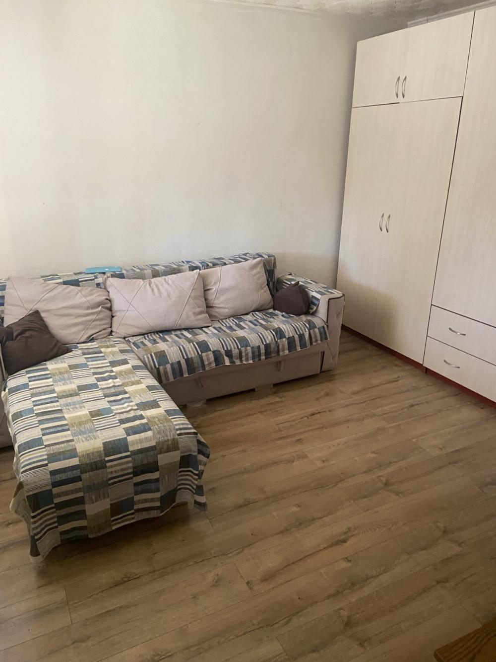 Stan na prodaju u Beogradu, Zemun polje, jednoiposoban, 40m2, cena 69000 evra