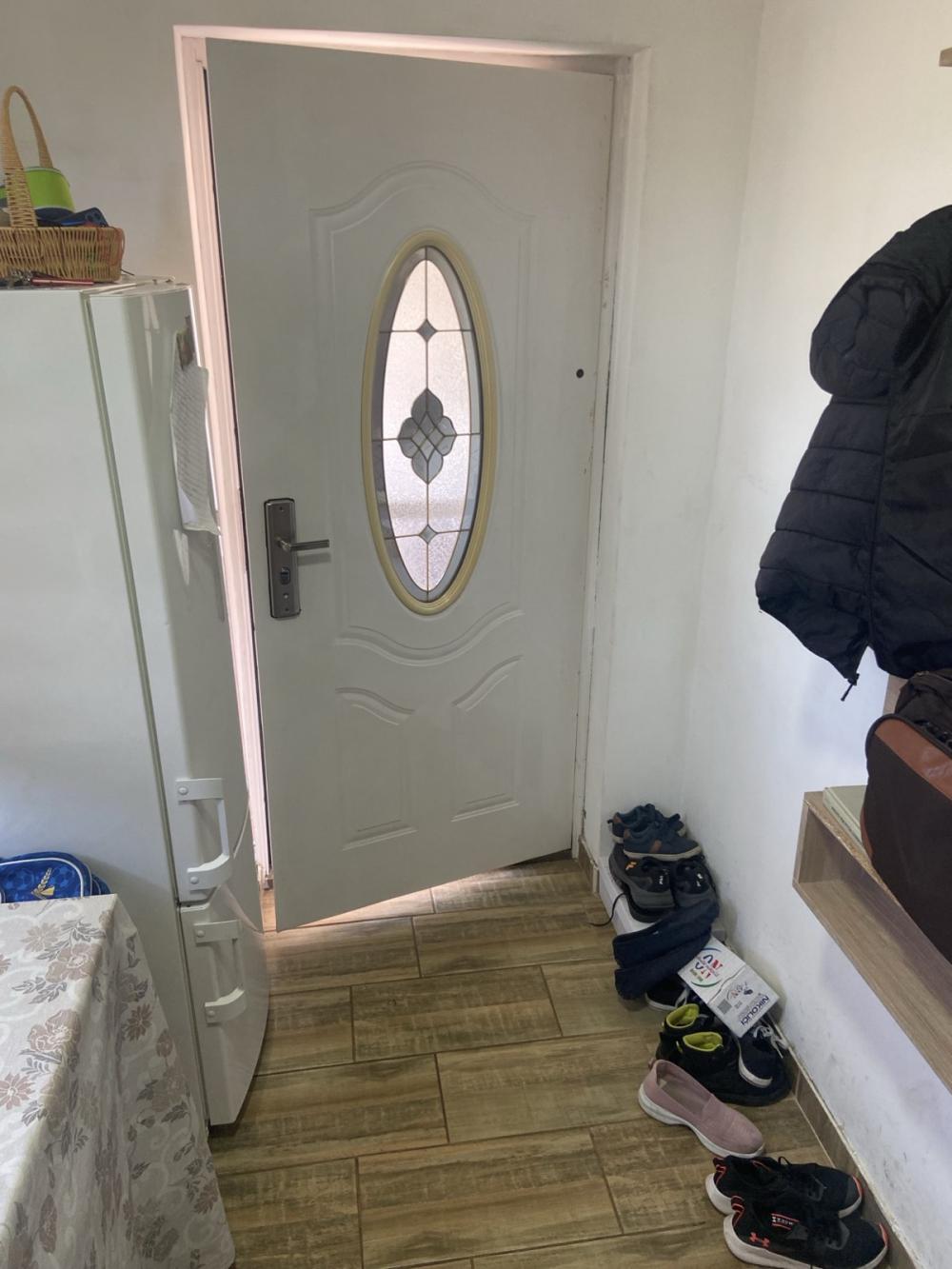 Stan na prodaju u Beogradu, Zemun polje, jednoiposoban, 40m2, cena 69000 evra