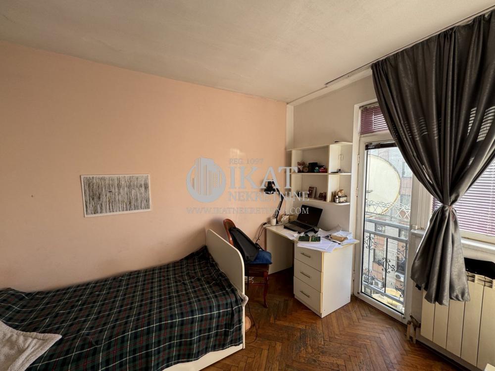 Stan na prodaju u Beogradu, Savski venac, trosoban, 75m2, cena 215000 evra