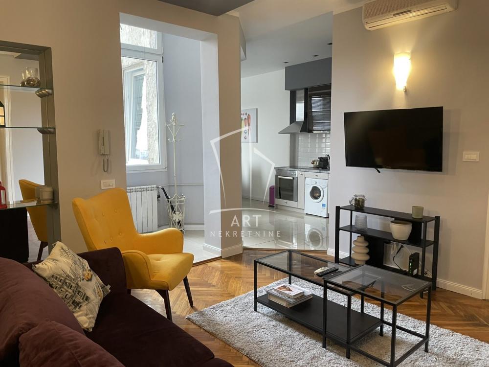 Stan na prodaju u Beogradu, Gornji Dorćol, trosoban, 72m2, cena 341500 evra
