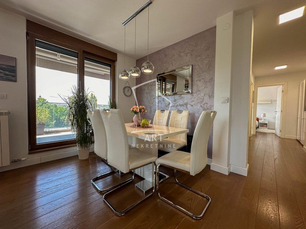 Stan na prodaju u Beogradu, Zemun, dvosoban, 60m2, cena 300000 evra