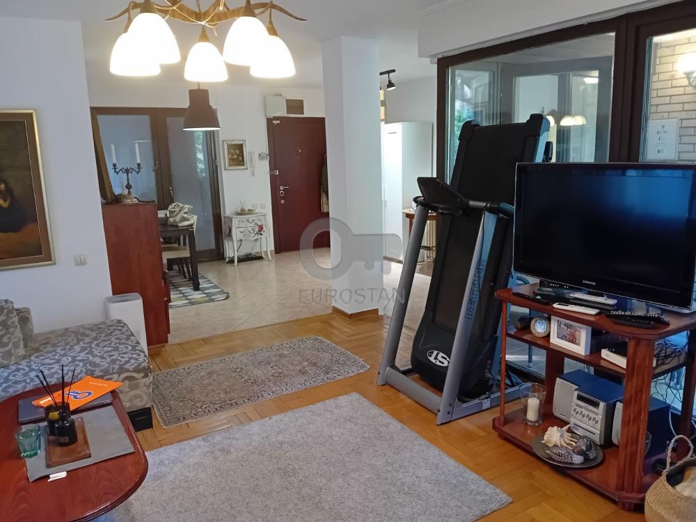 Stan na prodaju u Beogradu, Čukarica, troiposoban, 95m2, cena 268000 evra