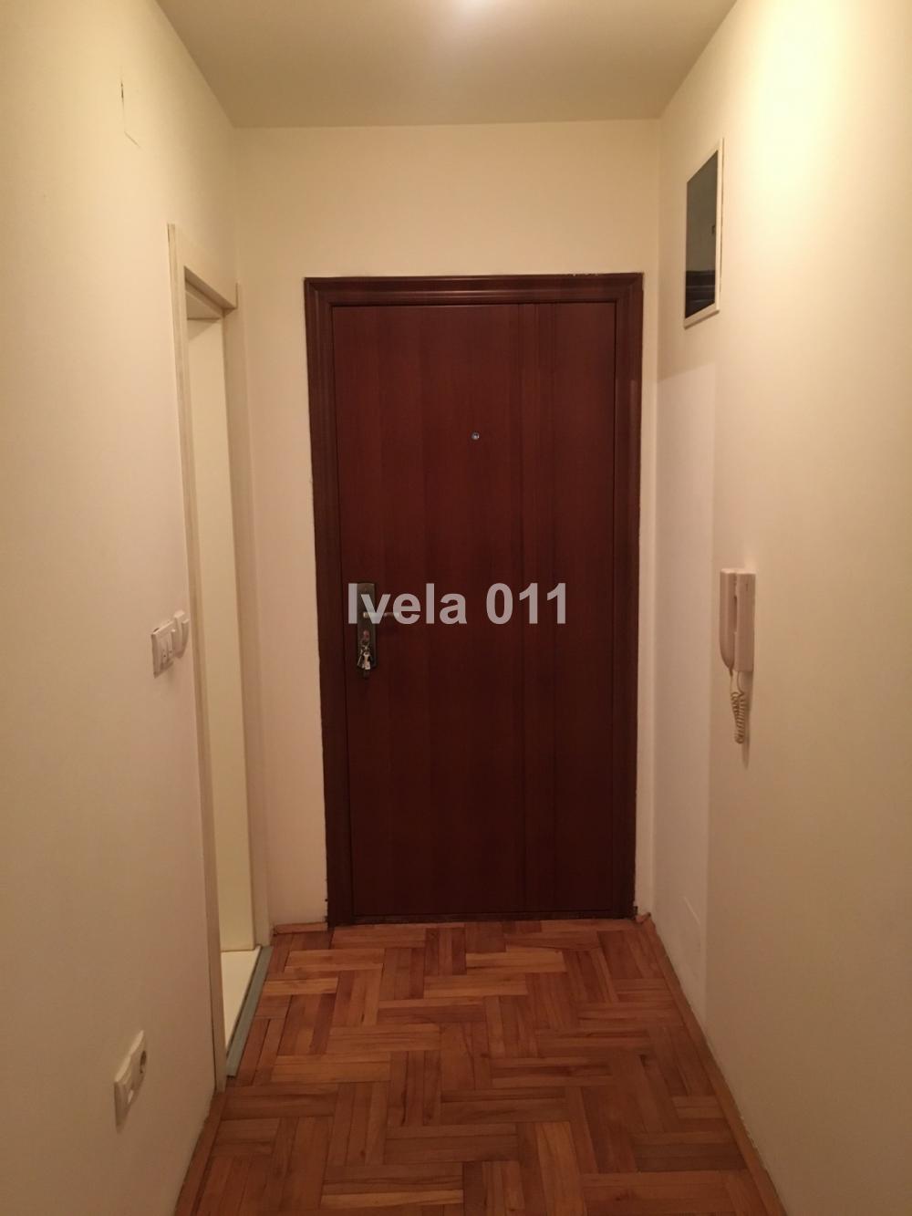 Stan na prodaju u Beogradu, Čukarica, jednoiposoban, 30m2, cena 81000 evra