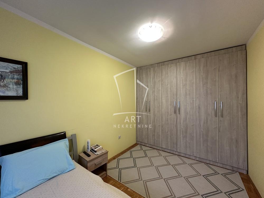 Stan na prodaju u Beogradu, Mirijevo, trosoban, 84m2, cena 210000 evra
